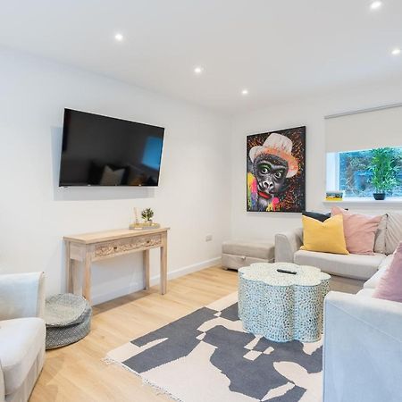 The Pinkish House - 4 Bed Home In The Town Centre Blairgowrie and Rattray Екстериор снимка