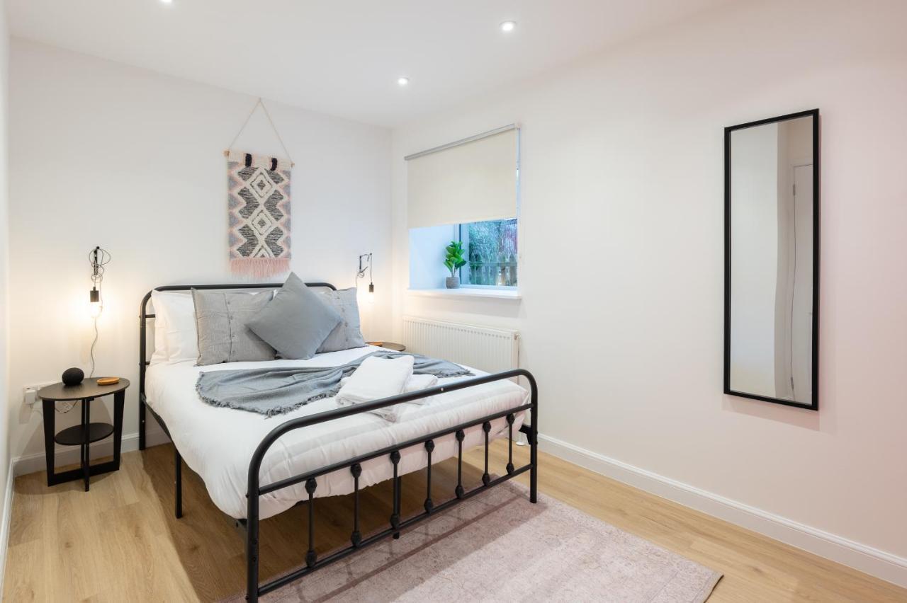 The Pinkish House - 4 Bed Home In The Town Centre Blairgowrie and Rattray Екстериор снимка