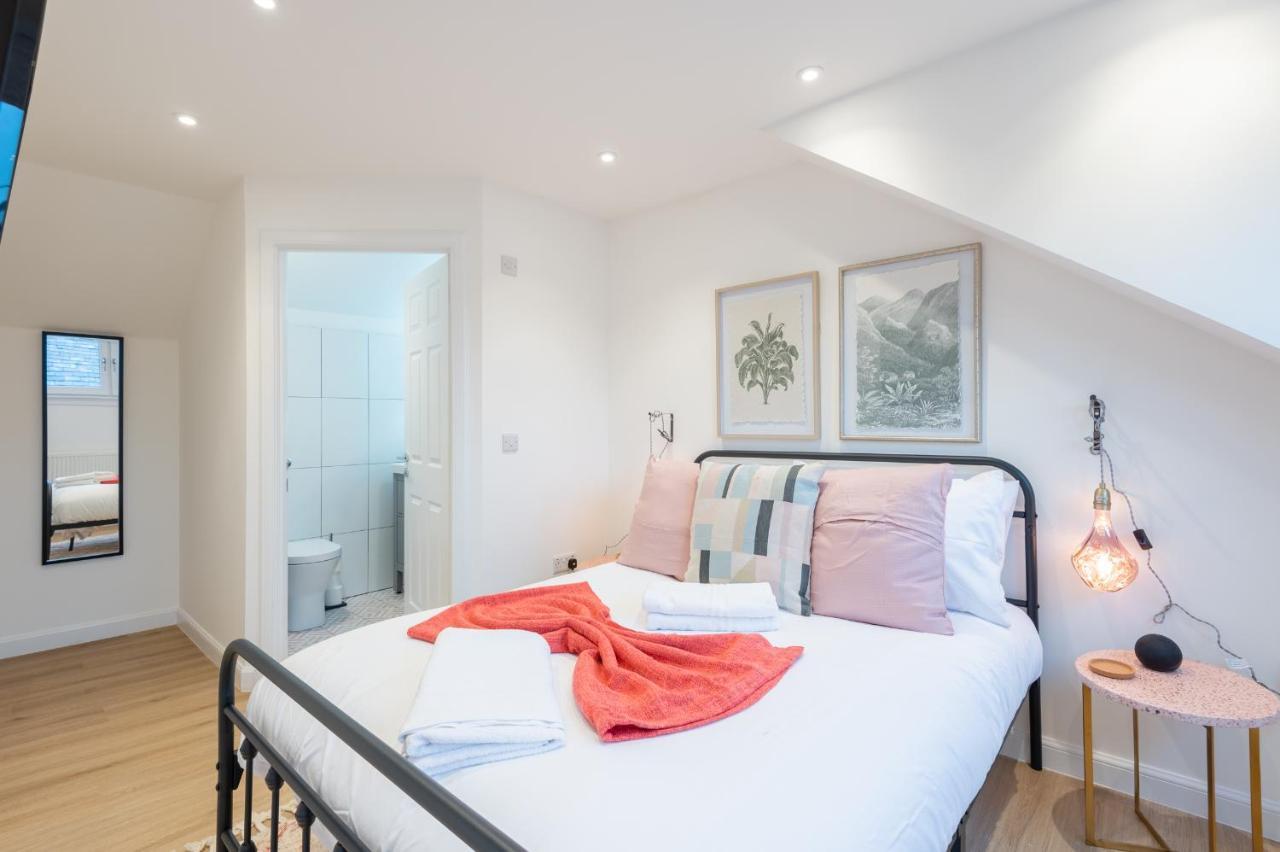 The Pinkish House - 4 Bed Home In The Town Centre Blairgowrie and Rattray Екстериор снимка